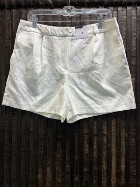 Simply Styled Ivory Tailored High-Waist Shorts